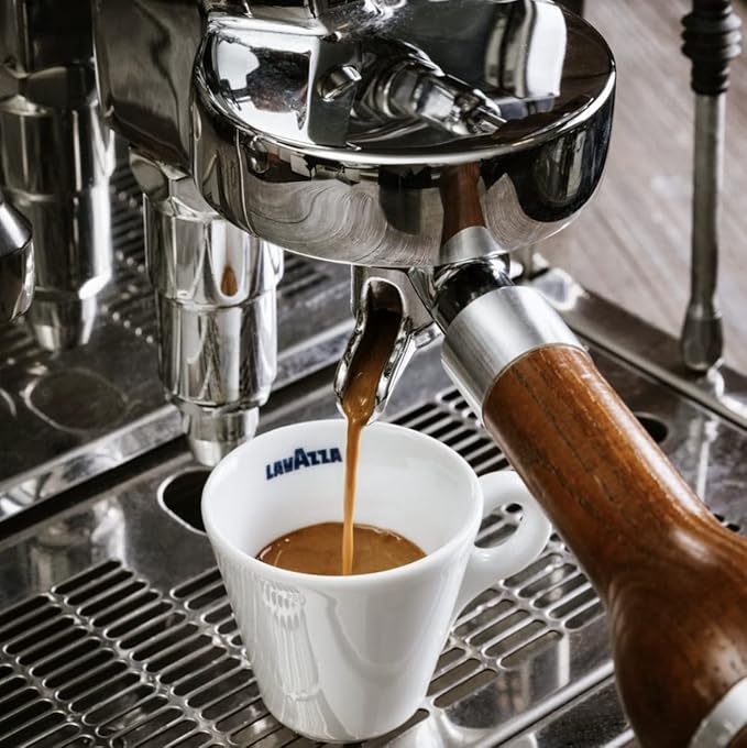 Lavazza Gold Selection Whole Bean Coffee Blend Light Roast 2.2 Pound Bag Premium Quality Blended and roasted in ItalyWell balanced Aromatic Blend with notes of honey and almond