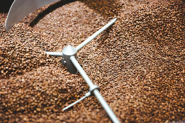 Onyx Coffee Lab Monarch Whole Bean Espresso Coffee Blend – Medium Dark Roasted Coffee Beans Whole – Coffee Whole Beans w/Notes of Dark Chocolate &amp More