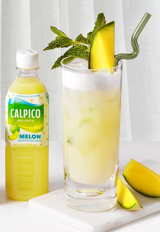 CALPICO Melon – Smooth Creamy &amp Refreshing Non-Carbonated Beverage Sweet and Tangy Japanese Lactic Acid Drink 16.9 Fl oz (Pack of 6)