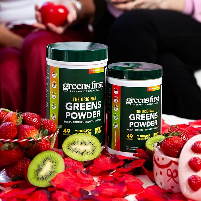 Greens First Original Greens Powder - 49 Superfoods - Organic Fruits &amp Veggies - Prebiotics Probiotics &amp Digestive Enzymes - Antioxidant - Dairy Free/Vegan/Non-GMO (Strawberry Kiwi 30 Servin
